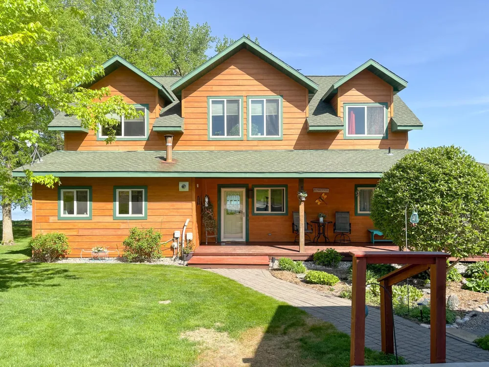 21447 Sunny Drive Fergus Falls, MN 56537
