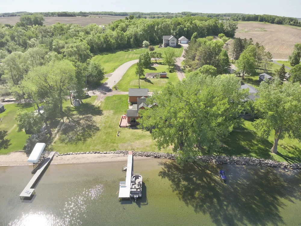 21447 Sunny Drive Fergus Falls, MN 56537