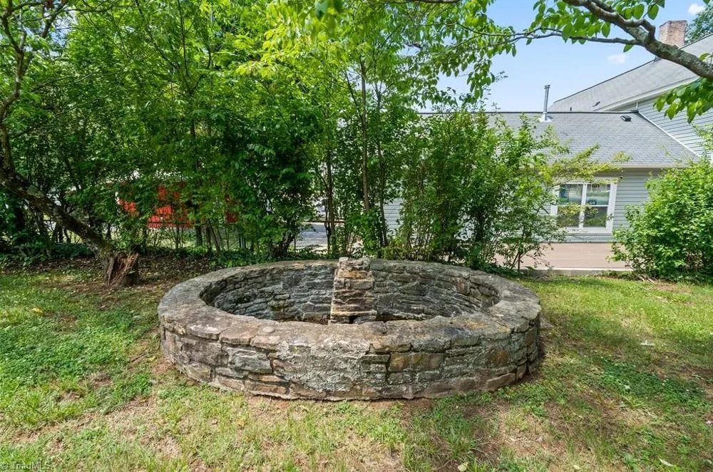 8066 Broad Street Rural Hall, NC 27045
