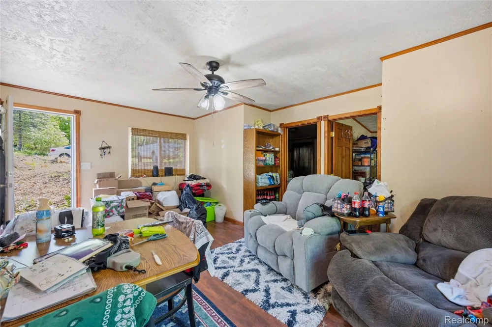 5842 Woodland Drive Surrey Township, MI 48632