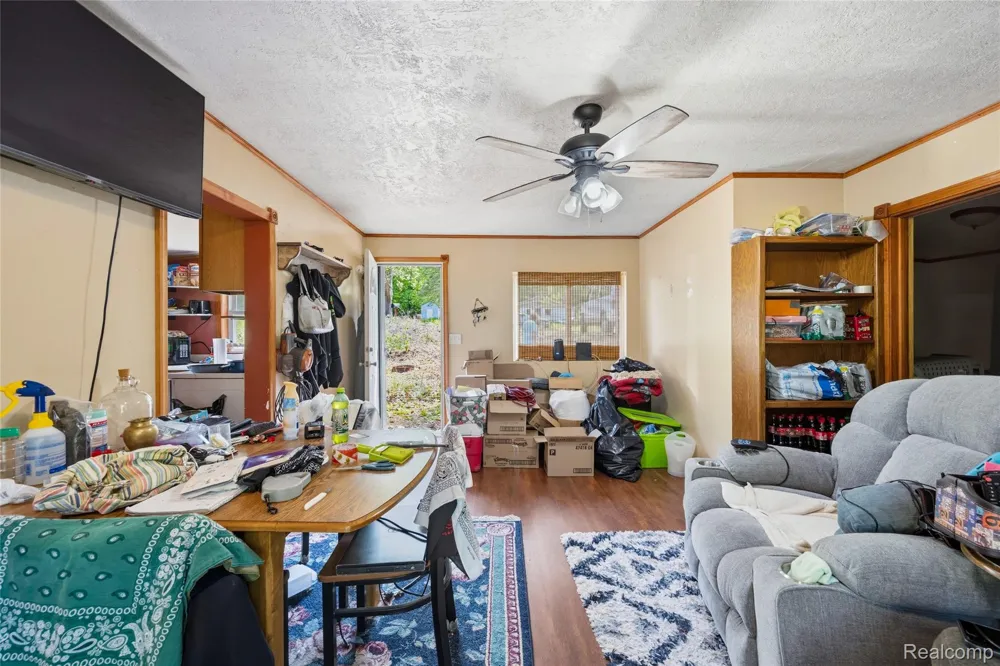 5842 Woodland Drive Surrey Township, MI 48632