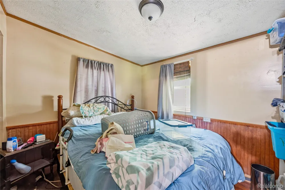5842 Woodland Drive Surrey Township, MI 48632