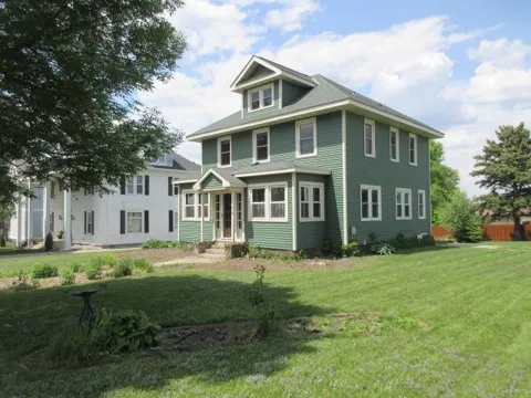 416 E Division Street