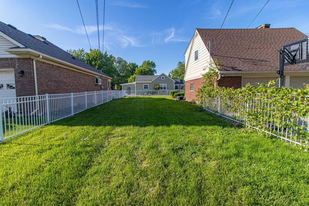 30007 Maison Street Saint Clair Shores, MI 48082
