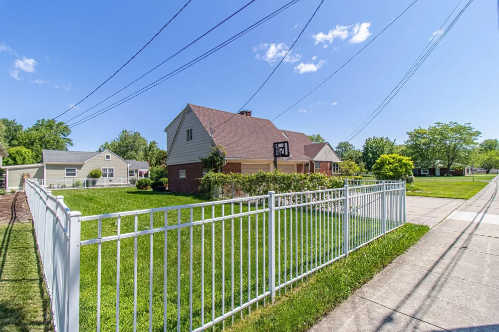 30007 Maison Street Saint Clair Shores, MI 48082