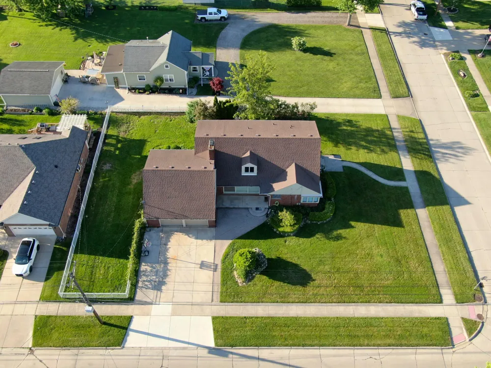30007 Maison Street Saint Clair Shores, MI 48082