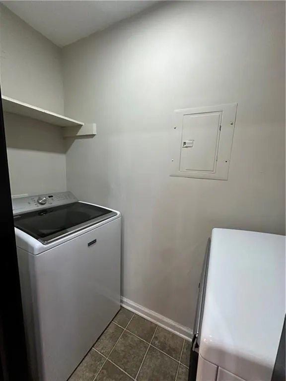 1907 Barrow Way Duluth, GA 30096