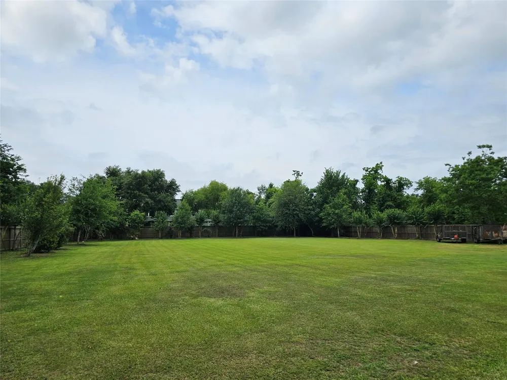 7225 Root Road Spring, TX 77389