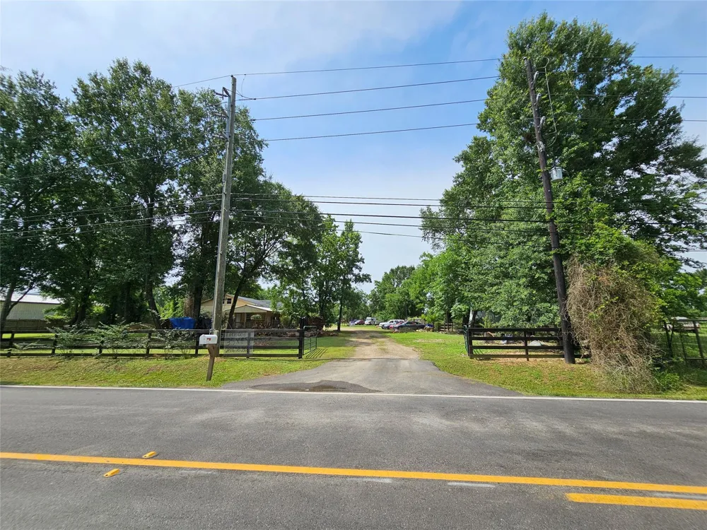 7225 Root Road Spring, TX 77389