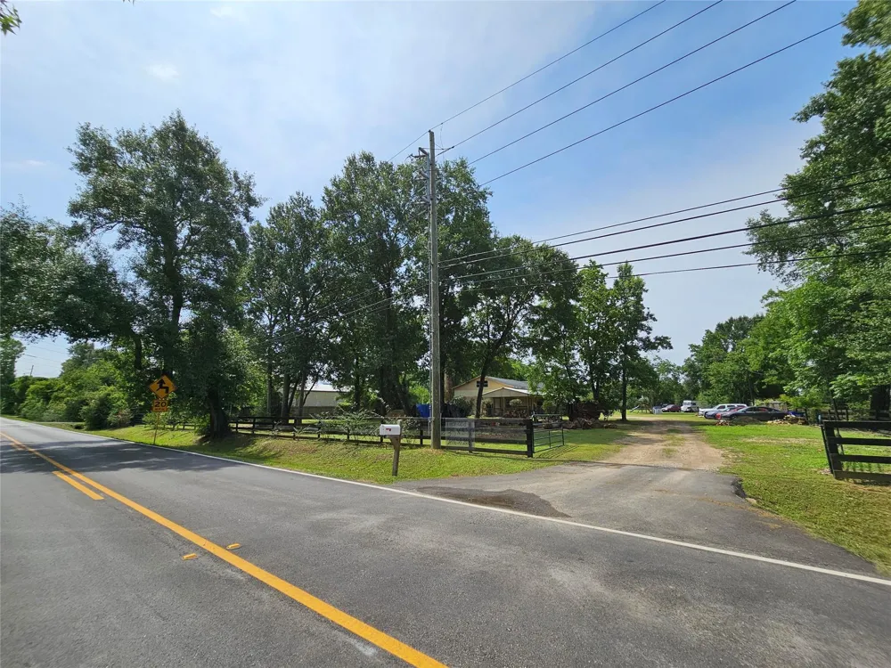 7225 Root Road Spring, TX 77389