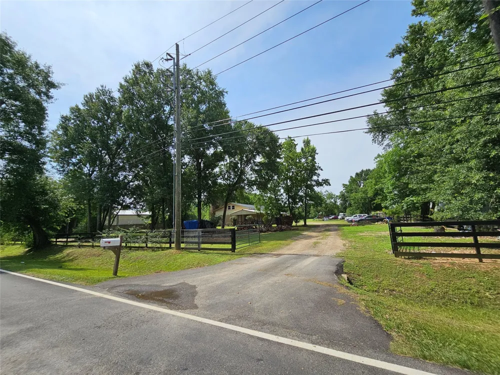 7225 Root Road Spring, TX 77389