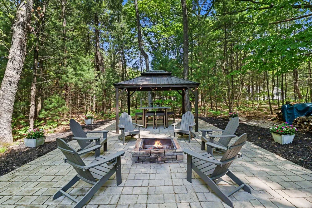 6544 W Forest Edge Drive Ludington, MI 49431
