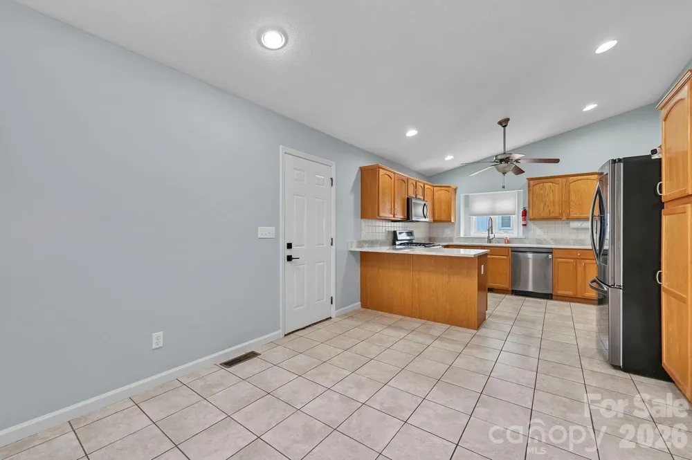 434 Kyfields Weaverville, NC 28787