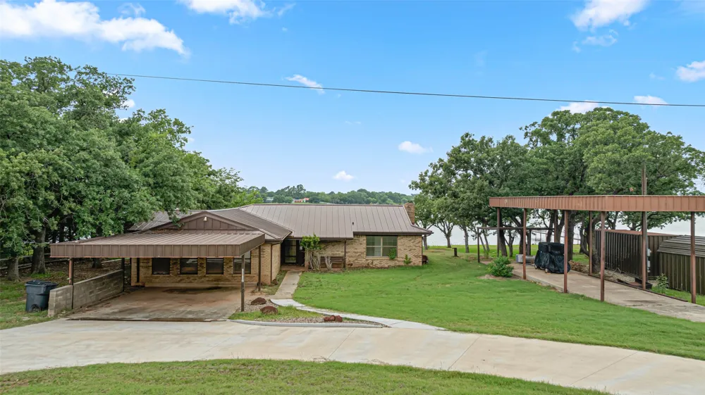 181 Cortez Drive Nocona, TX 76255
