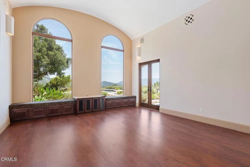 10948 Alto Court Oak View, CA 93022