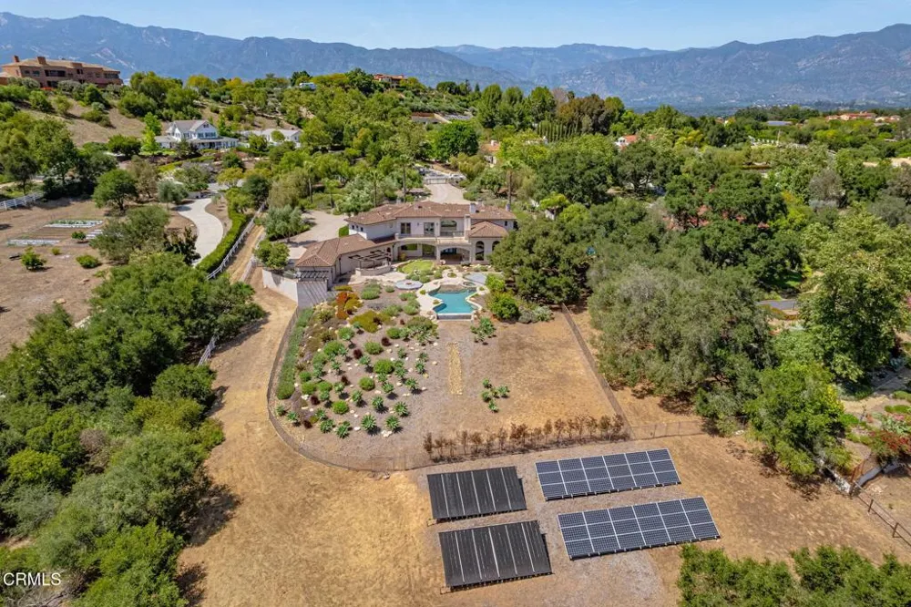 10948 Alto Court Oak View, CA 93022