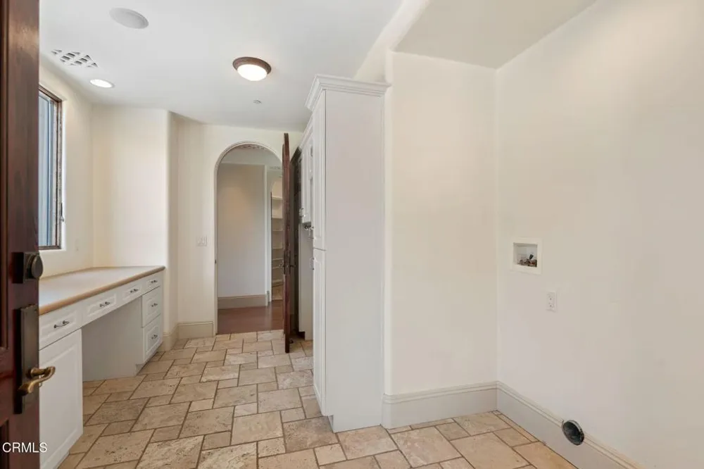10948 Alto Court Oak View, CA 93022