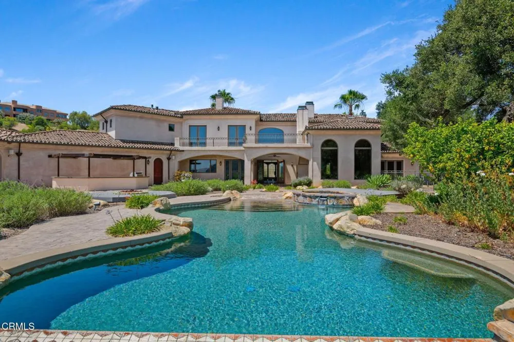 10948 Alto Court Oak View, CA 93022