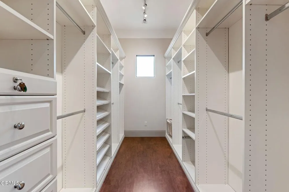 10948 Alto Court Oak View, CA 93022
