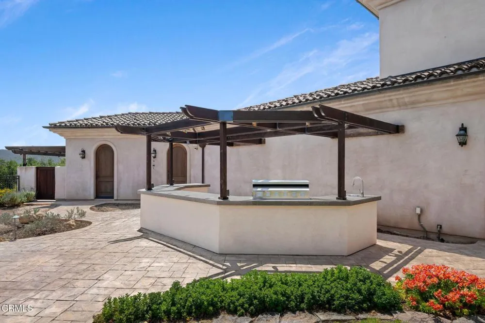 10948 Alto Court Oak View, CA 93022