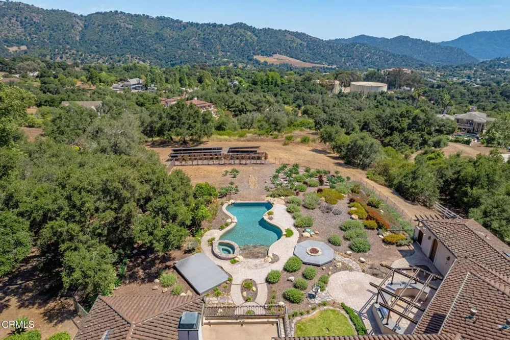 10948 Alto Court Oak View, CA 93022