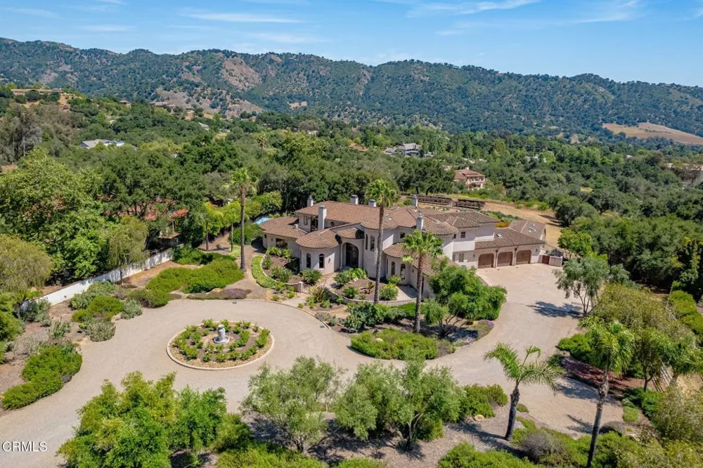 10948 Alto Court Oak View, CA 93022