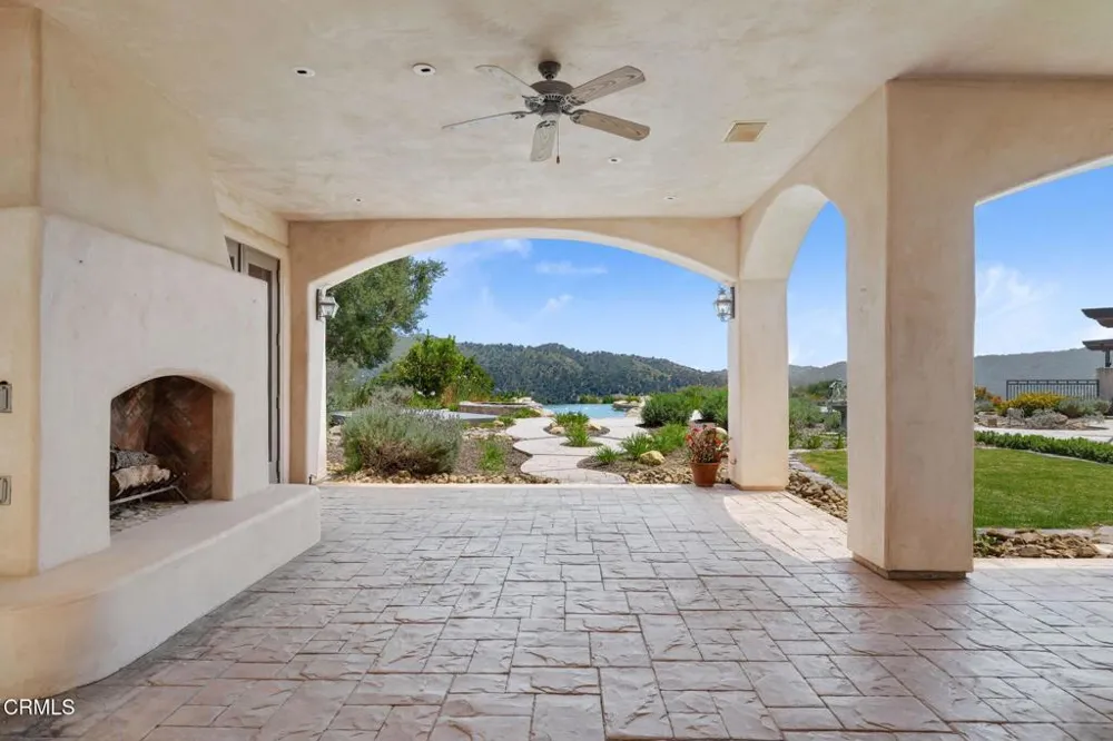 10948 Alto Court Oak View, CA 93022
