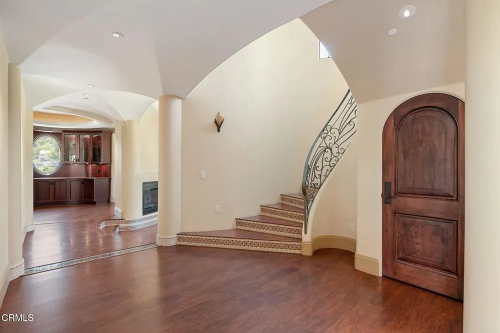 10948 Alto Court Oak View, CA 93022