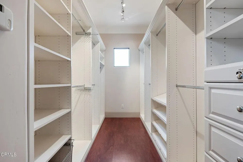 10948 Alto Court Oak View, CA 93022