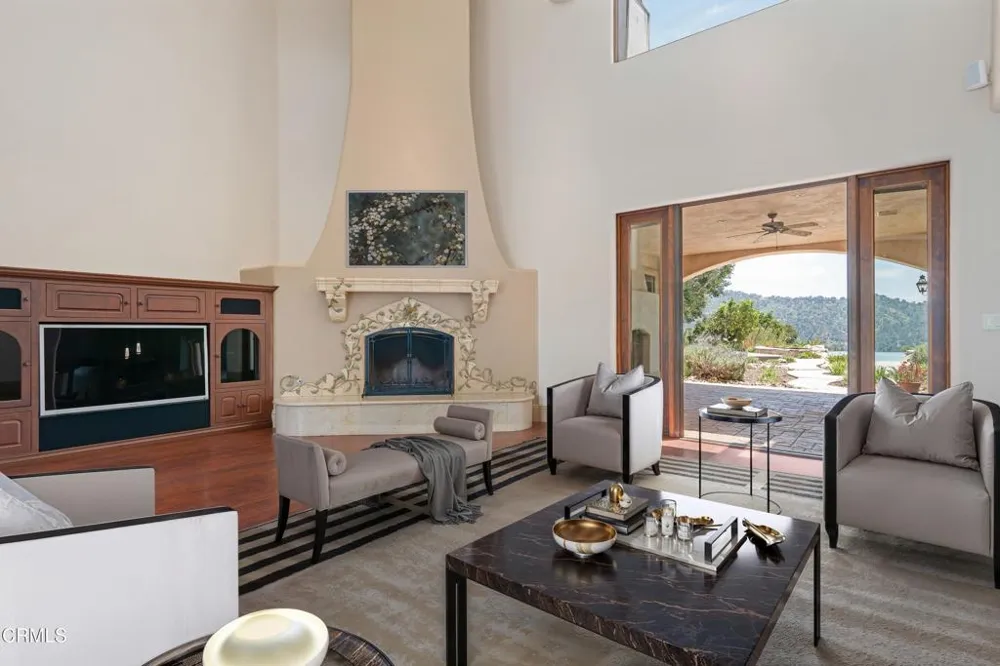 10948 Alto Court Oak View, CA 93022