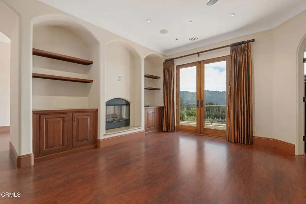 10948 Alto Court Oak View, CA 93022