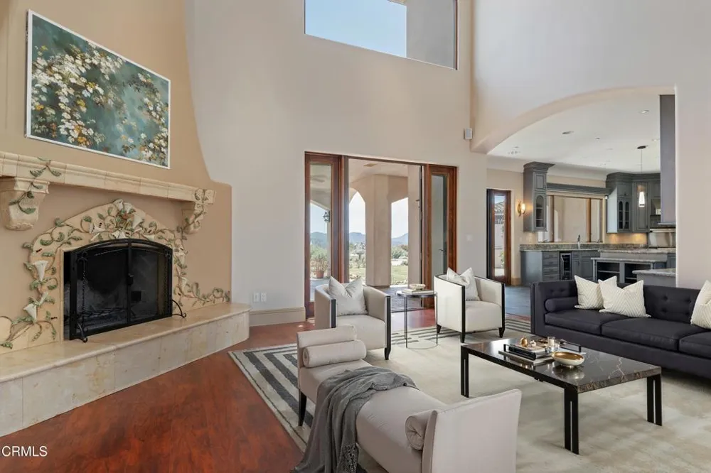 10948 Alto Court Oak View, CA 93022