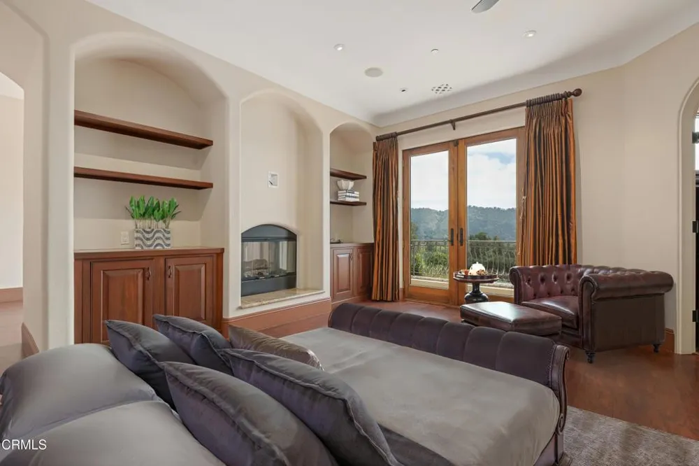 10948 Alto Court Oak View, CA 93022