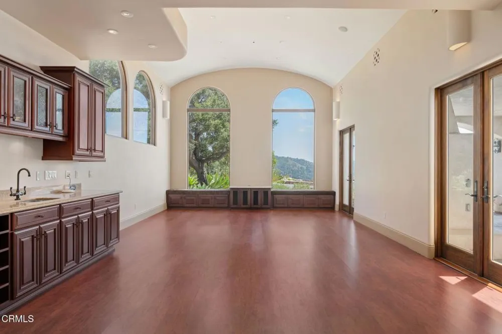 10948 Alto Court Oak View, CA 93022
