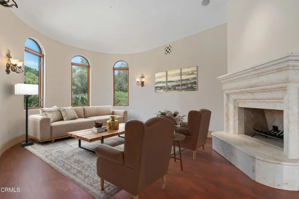 10948 Alto Court Oak View, CA 93022