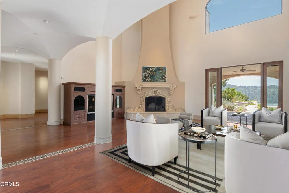 10948 Alto Court Oak View, CA 93022