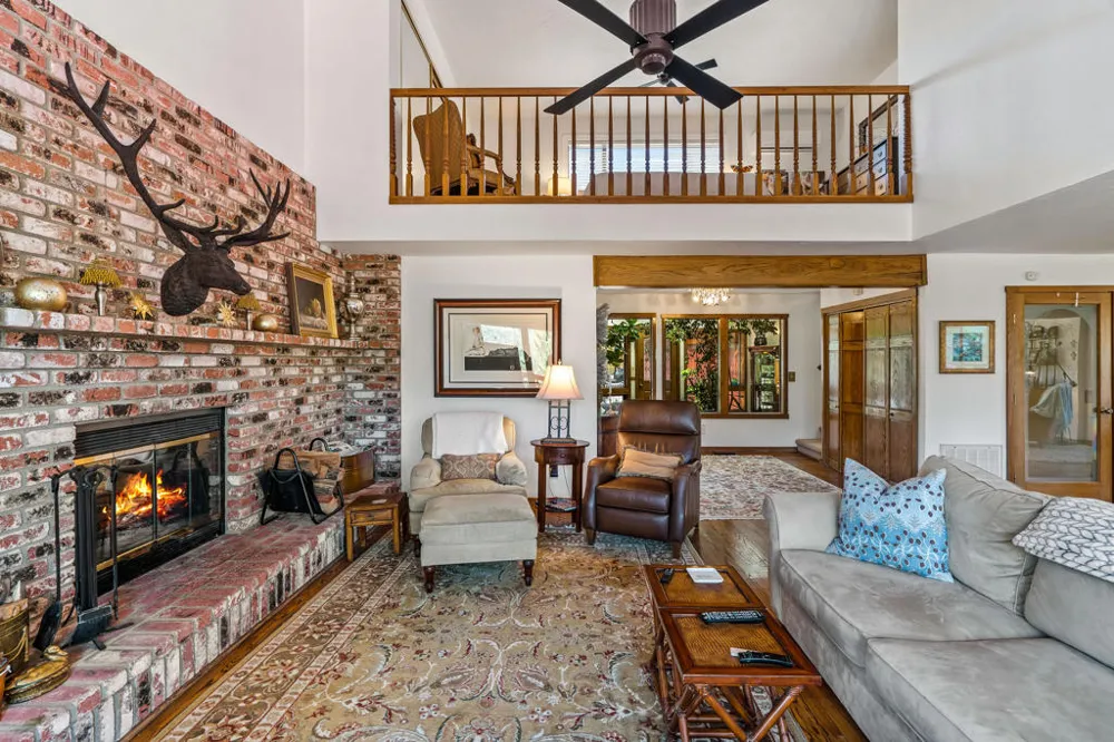 54062 Linger Lane Idyllwild, CA 92549