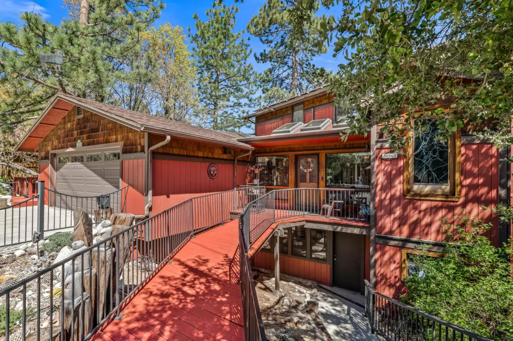 54062 Linger Lane Idyllwild, CA 92549
