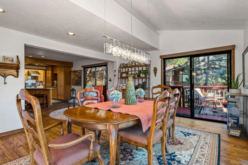 54062 Linger Lane Idyllwild, CA 92549