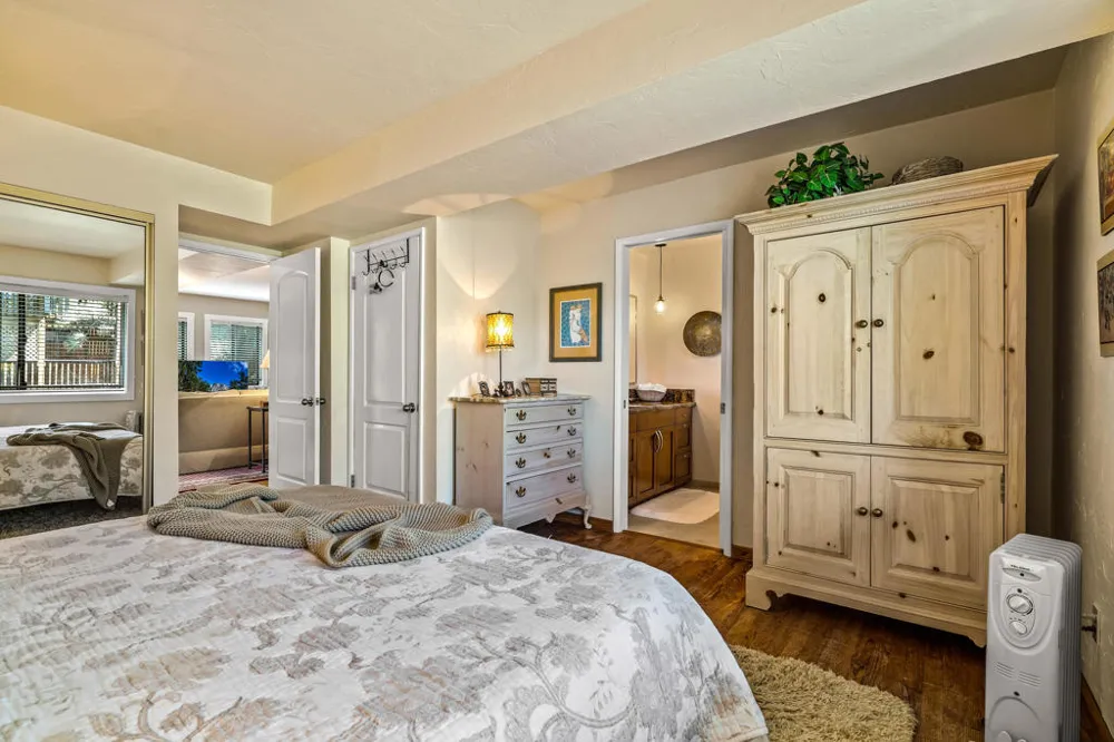 54062 Linger Lane Idyllwild, CA 92549
