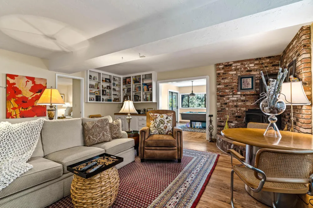 54062 Linger Lane Idyllwild, CA 92549
