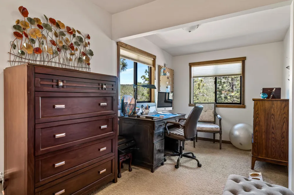 54062 Linger Lane Idyllwild, CA 92549