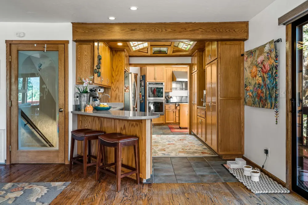 54062 Linger Lane Idyllwild, CA 92549