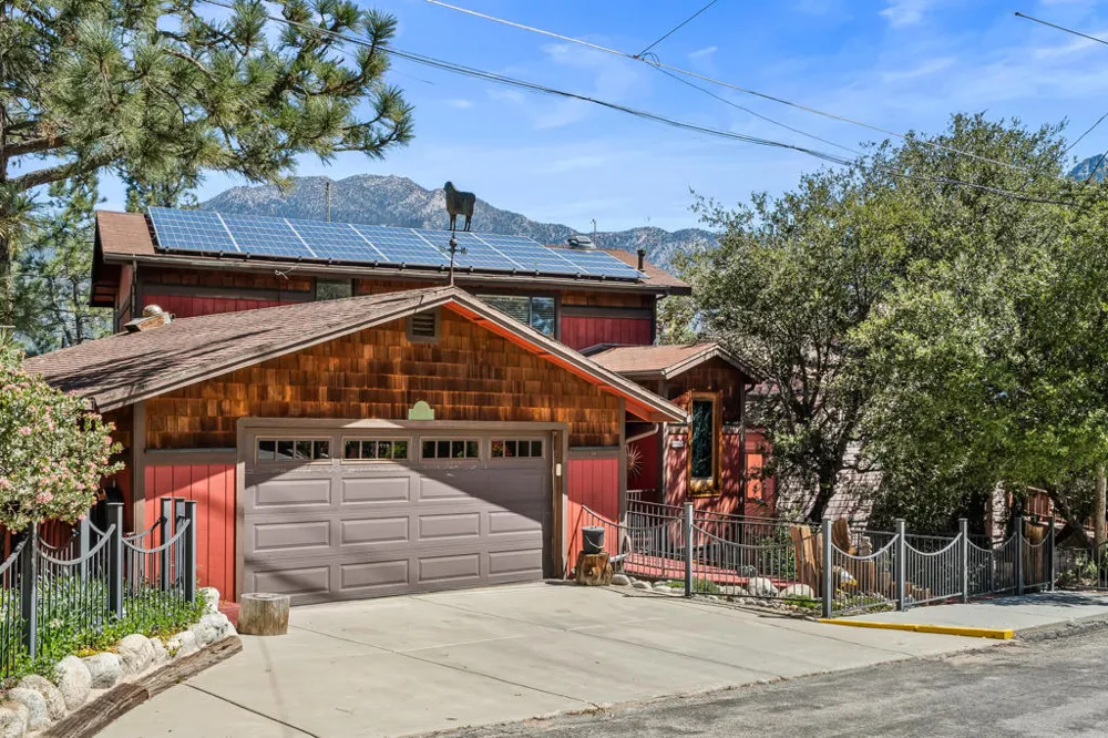 54062 Linger Lane Idyllwild, CA 92549