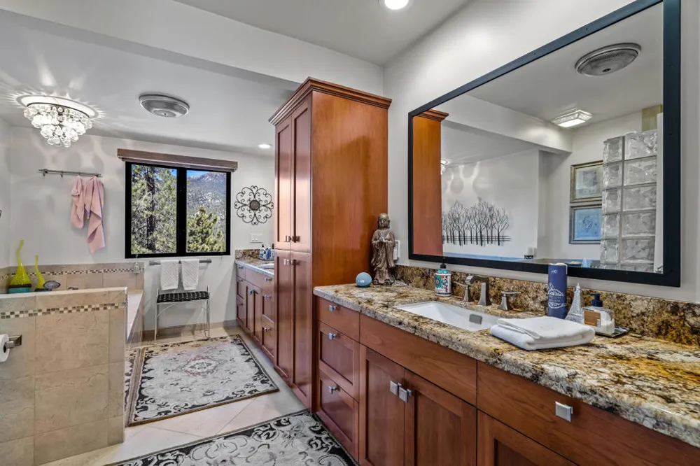 54062 Linger Lane Idyllwild, CA 92549