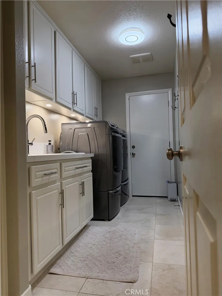 4325 Torrey Pines Chino Hills, CA 91709
