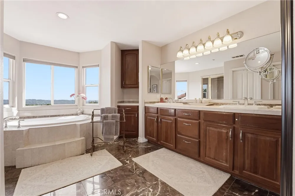 1781 Via Ladera La Habra Heights, CA 90631