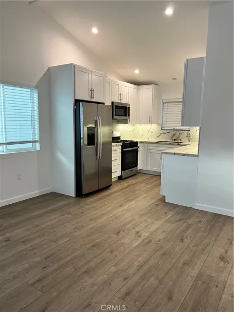 1298 Dominion