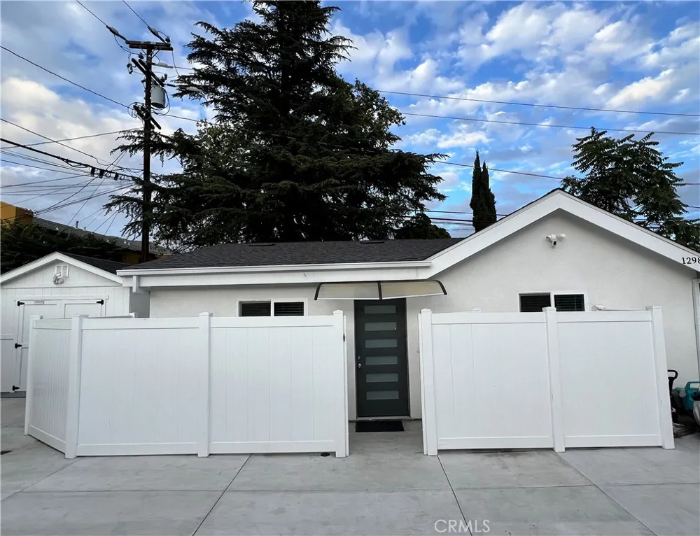 1298 Dominion Pasadena, CA 91104