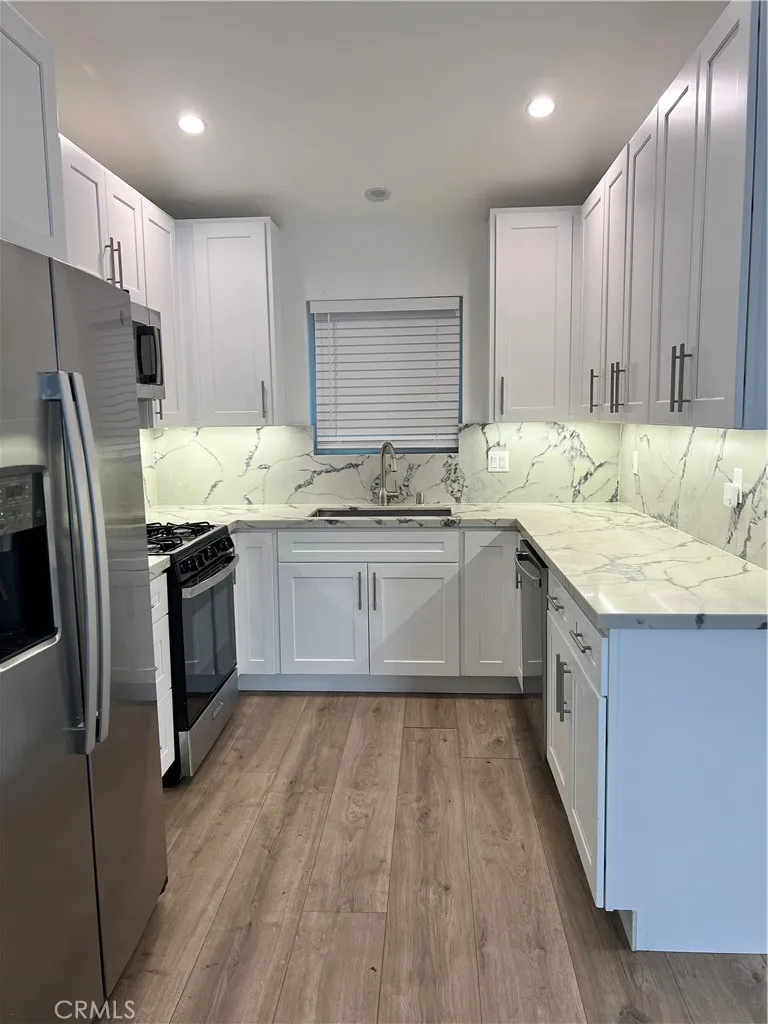 1298 Dominion Pasadena, CA 91104